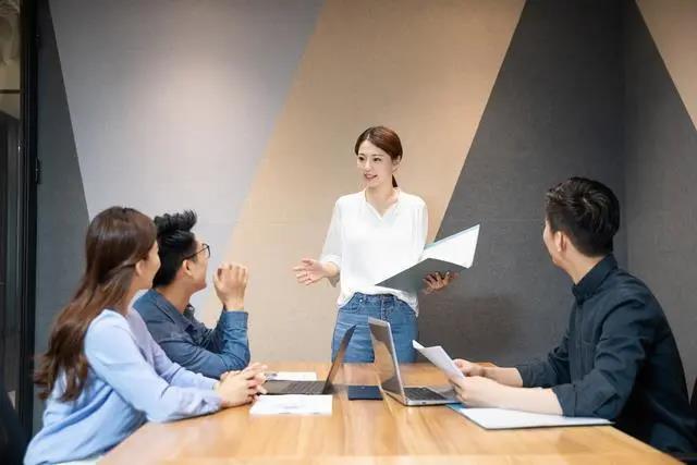 事業(yè)單位面試技巧：面試當(dāng)天應(yīng)該注意些什么？
